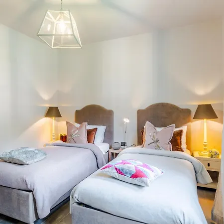 Villa The Secret Escape. Luxury Redefined.