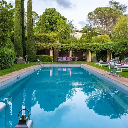 The Secret Escape. Luxury Redefined. * Lucca